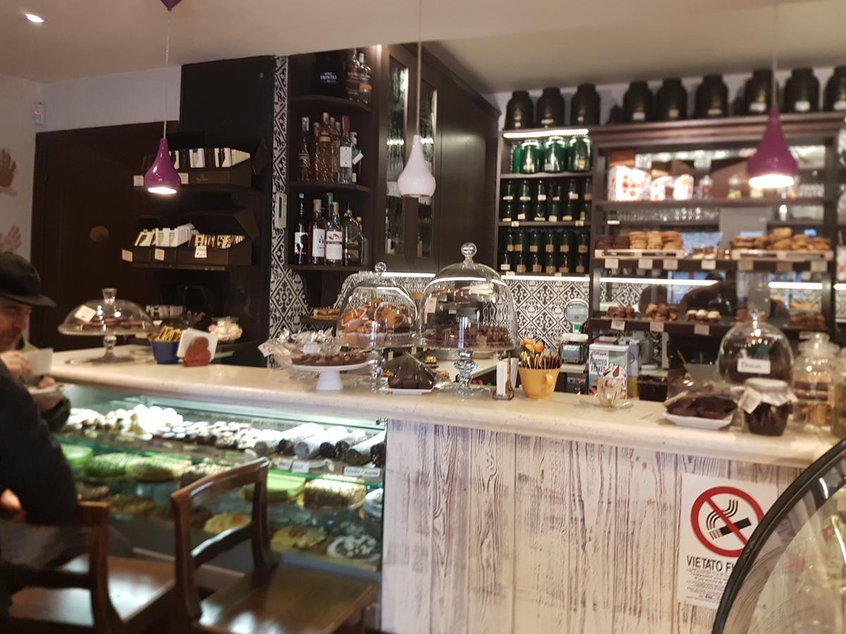 Dolci Notti Di Maga Cacao Bed & Breakfast ชิวิตาโนวา มาร์เค ภายนอก รูปภาพ
