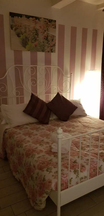 Dolci Notti Di Maga Cacao Bed & Breakfast ชิวิตาโนวา มาร์เค ภายนอก รูปภาพ